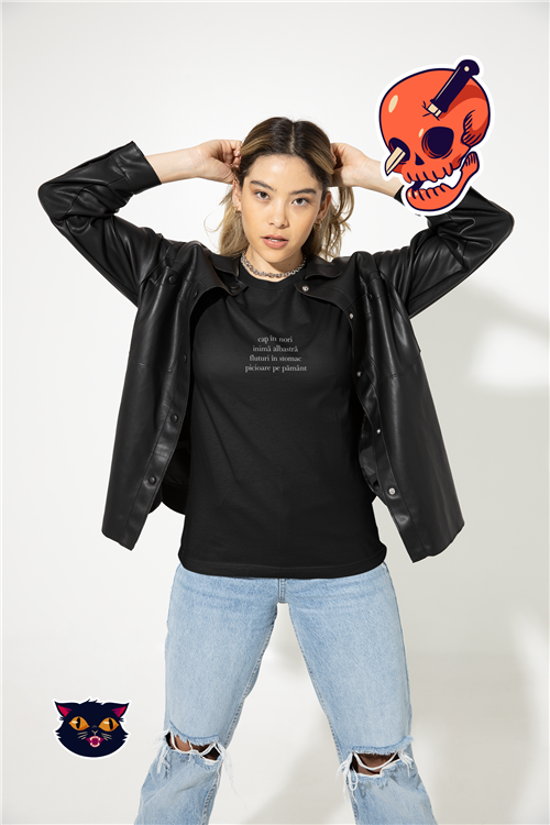 Cap in nori inima albastra fluturi in stomac